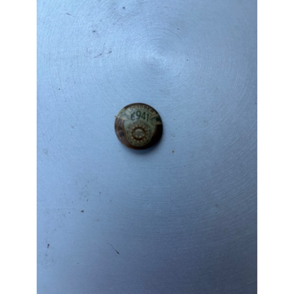Jewelry - Vintage October 1941 UAW CIO Union Dues Pin Button Labor History 0.75 Inch